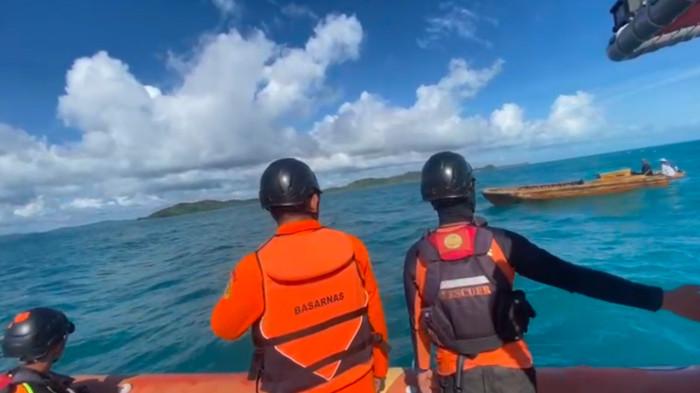 OPERASI PENCARIAN - Foto pencarian orang hilang sebelumnya di Senayang. Kali ini, laporan diterima dua warga Kabupaten Lingga, Provinsi Kepulauan Riau, hilang kontak saat berlayar ke Batam. Pihak keluarga belum dapat kabar hingga, Sabtu (21/2/2026).