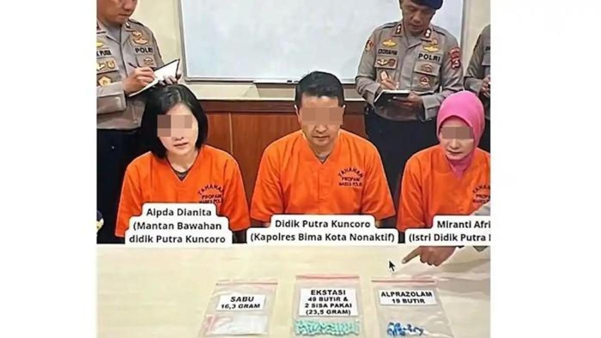 KASUS NARKOBA - Bareskrim Polri merilis penyelidikan keterlibatan eks Kapolres Bima Kota AKBP Didik Putra Kuncoro dalam kepemilikan narkoba yang melibatkan mantan anak buahnya Aipda Dianita Agustina dan istrinya.