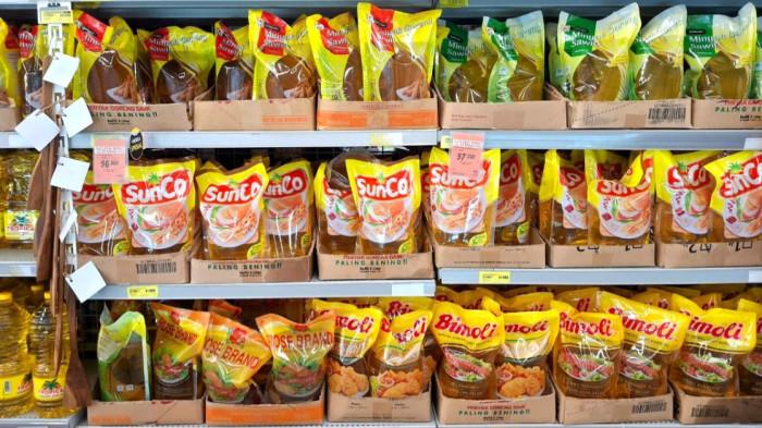 KATALOG PROMO - Foto ini diambil pada Selasa (25/11/2025).