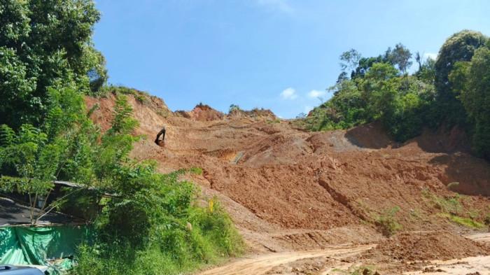 WNA CHINA - Lokasi PETI Talugon yang ada di desa Lanut, Kecamatan Modayag, Kabupaten Boltim, yang terdeteksi ada aktivitas WNA China. Terungkap identitas 5 WNA China yang berada di pertambangan emas tanpa izin Talugon.