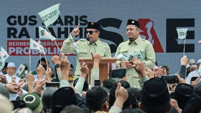 Bupati Probolinggo Gus Haris dan Wakil Bupati Probolinggo Lora Fahmi AHZ