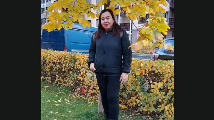 Almarhumah Ni Made Dwi Ariawati (36) semasa hidupnya. Ia merupakan seorang PMI asal Jembrana yang dilaporkan meninggal dunia diduga karena kelelahan di Negara Rusia, Sabtu 14 Pebruari 2026. PMI Asal Jembrana Bali Meninggal di Rusia, Sempat Mengeluh Lelah Karena Banyaknya Pelanggan