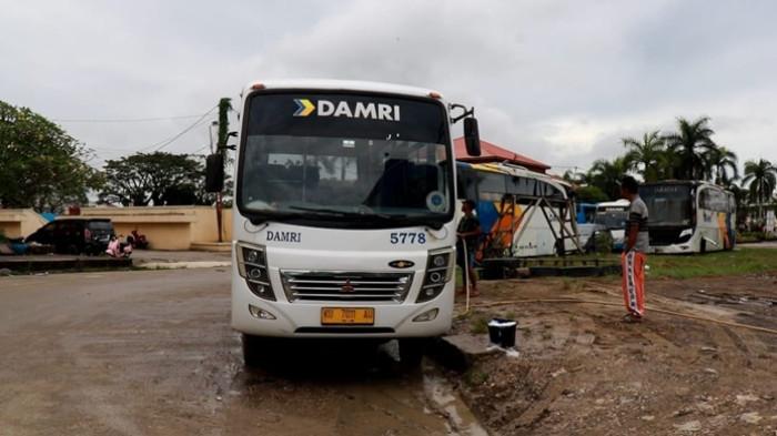 JADWAL DAMRI - Tampak aktivitas di Terminal Damri Tanjung Selor setiap harinya, saat diabadikan TribunKaltara.com beberapa waktu lalu. (TribunKaltara.com / Desi Kartika)