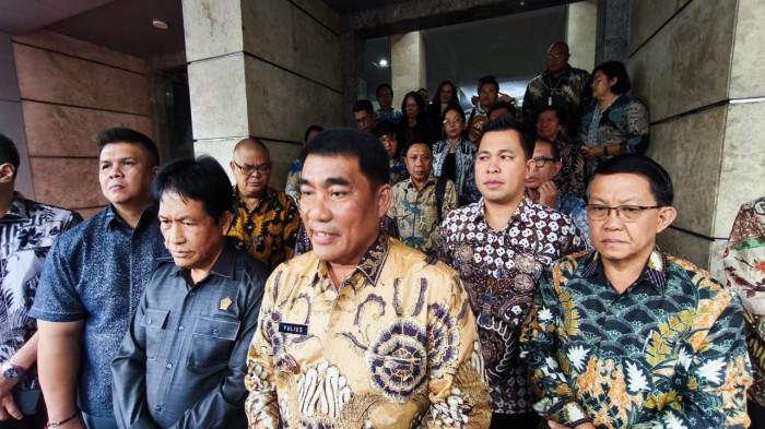 Gubernur tegaskan bahwa rapat paripurna tersebut bukan sekadar agenda administratif rutin