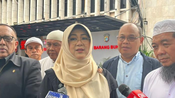 KLARIFIKASI - Tifauzia Tyassuma atau akrab disapa Dokter Tifa memenuhi undangan klarifikasi terkait kasus tuduhan ijazah palsu Presiden ke-7 Indonesia, Joko Widodo.