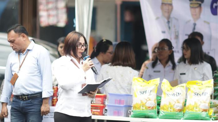 GPM - Gubernur Sulawesi Utara, Yulius Selvanus Komaling (YSK) resmi membuka Gerakan Pangan Murah (GPM) perdana tahun 2026 di Kota Bitung, Rabu (25/2/2026).