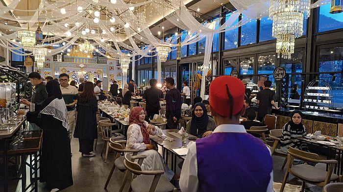 BUKA PUASA ALADDIN - Pengalaman 1001 Malam Buka Puasa di Hotel Santika Premiere Garut, Kabupaten Garut, Jawa Barat.