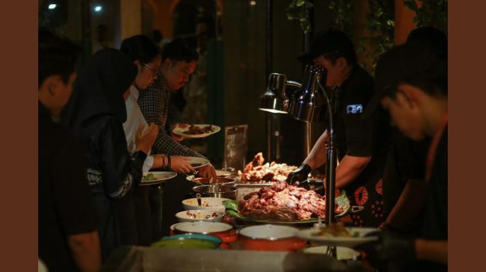 Tak perlu risau dengan kapasitas pengunjung sebab venue buka puasa 