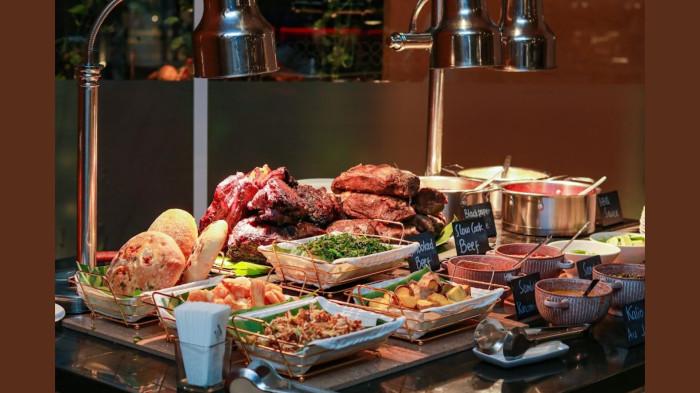 Berbagai pilihan jenis dan olahan daging disediakan ARTOTEL Suites Bianti Yogyakarta dalam program 