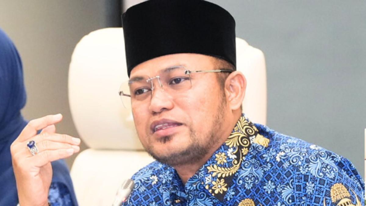 SOSOK RUDY MAS'UD - Rudy Mas'ud merupakan Gubernur Kalimantan Timur periode 2025-2030. Ia disorot karena mobil dinasnya capai Rp8,5 miliar.