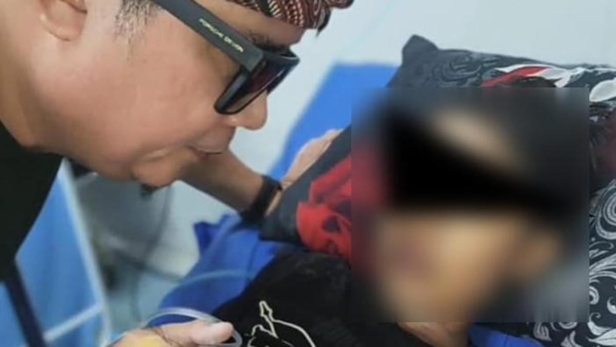 BOCAH MALANG - Momen NS, bocah 12 tahun yang tewas di Sukabumi saat berbicara dengan polisi, detik-detik sebelum dia menunjuk ibu tiri sebagai penyebab lukanya, Jumat 20 Februari 2026.