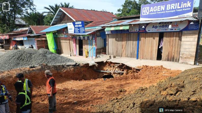 Jalan poros Trans amblas 02 26022026.jpg