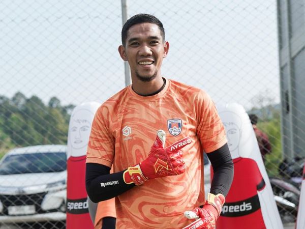 Kiper baru Kendal Tornado FC, Try Hamdani.