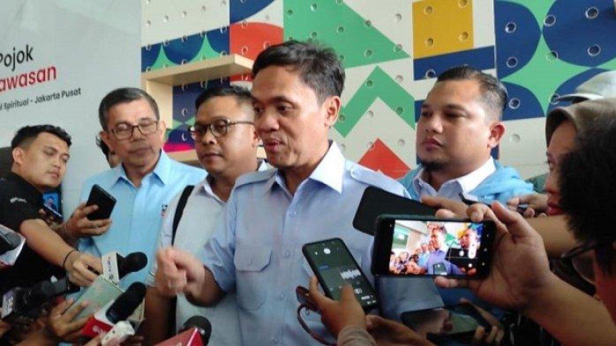 Tim Kampanye Nasional (TKN) Prabowo-Gibran yang diwakili oleh Habiburokhman dan Hinca Panjaitan saat penuhi panggilan klarifikasi oleh Bawaslu Jakarta Pusat, Rabu (2/1/2024).