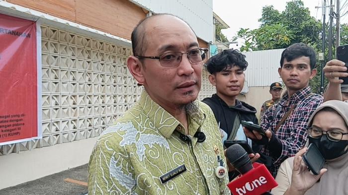 LAPANGAN PADEL BERMASALAH - Kepala Citata, Wiwit Djalu Adji saat memberi keterangan di Pulogadung, Jakarta Timur, Kamis (26/2/2026). TRIBUNJAKARTA.COM/BIMA PUTRA