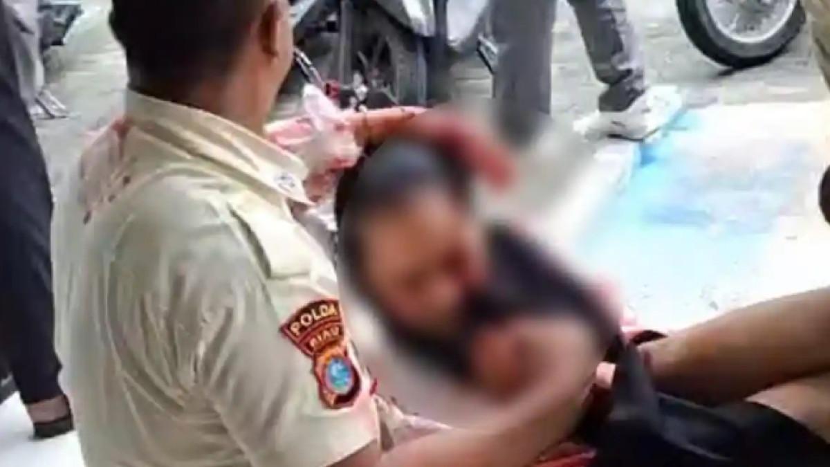 MAHASISWI UIN DIBACOK - Mahasiswi UIN Suska Riau dibacok pacar di kampus pada Kamis (26/2/2026).