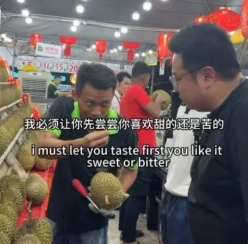'Trump versi China' Ajak Keluarga Makan Durian, Momennya Jadi Sorotan Netizen