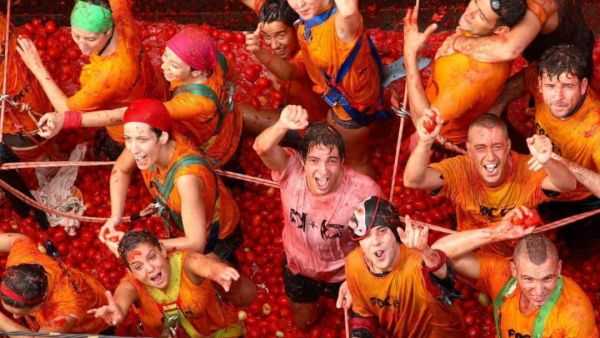 (Image Source: Twitter/@travalacom)