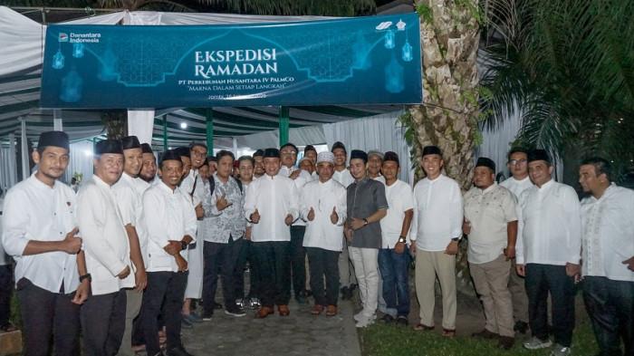 Berbagi berkah bulan suci Ramadhan 1447 Hijriah, PT Perkebunan Nusantara (PTPN) IV Regional IV Jambi menggelar Ekspedisi Ramadhan dengan cara menyantuni 50 orang anak yatim-piatu dan 50 orang kaum dhuafa