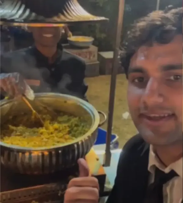 Bukan Steak atau Seafood, Mie Instan Justru Jadi Bintang di Pesta Nikah Ini