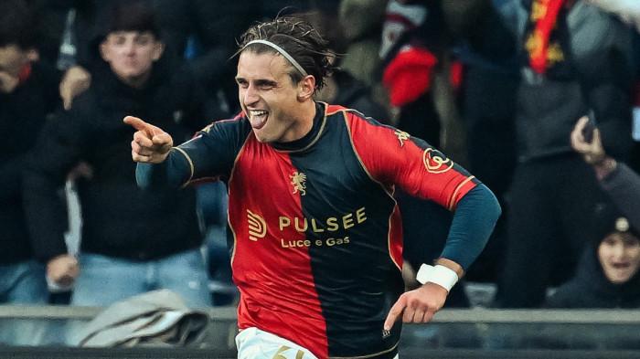 WAJIB DITANDAI - Selebrasi Lorenzo Colombo ketika mencetak gol untuk Genoa di Liga Italia Serie A musim 2025/2026. Penyerang pinjaman dari AC Milan ini wajib ditandai Cristian Chivu jelang duel Inter Milan vs Genoa, di Stadion Giuseppe Meazza, Minggu (1/3/2026) pukul 02.45 WIB..