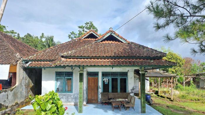 IBU TIRI SUKABUMI  - Suasana rumah TR (47) di Kampung Talagasari, RW 04/ RT 01, Desa Bojongsari, Kecamatan Jampangkulon, Kabupaten Sukabumi, Jawa Barat, Rabu (25/2/2026)