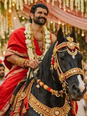 Rashmika Mandanna makes heart sign in palki; Vijay Deverakonda arrives on horse as inside Virosh's 'Periodic Era' decor wows