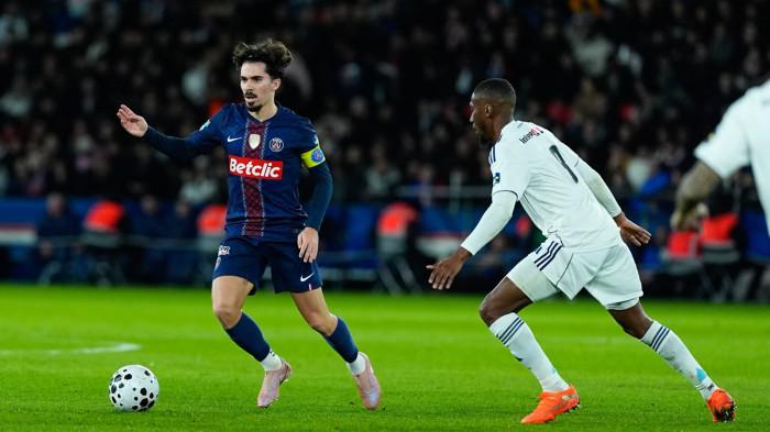 AKSI VINTIHA - Pemain Paris Saint-Germain (PSG) asal Portugal, Vitinha, dalam pertandingan 16 besar Piala Prancis 2025/2026 kontra Paris FC di Parc des Princes pada Selasa (13/1/2026). (Website PSG - 16/1/2026)
