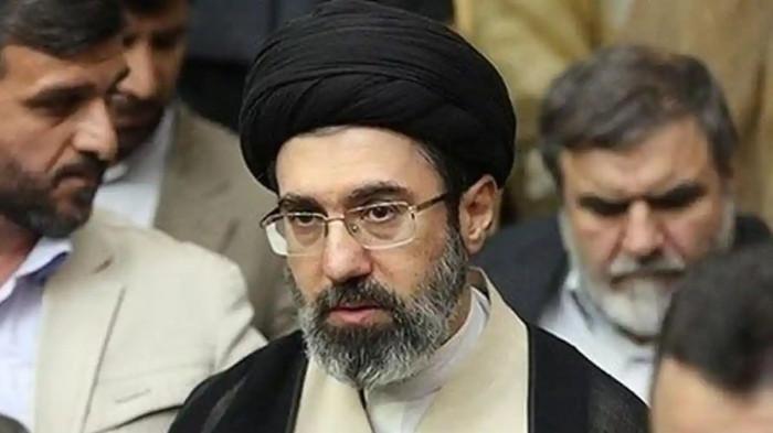 Seyyed Mojtaba Khamenei calon kuat pengganti Ali Khamenei