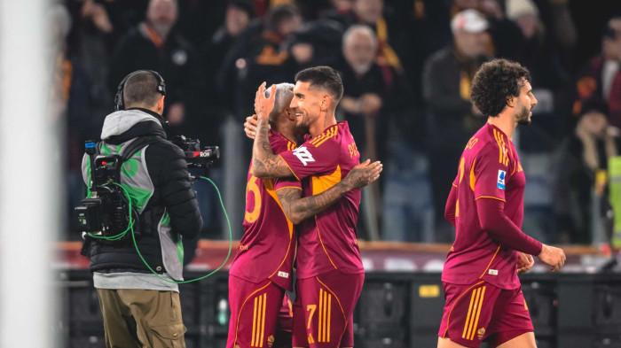 SELEBRASI - Pemain AS Roma, Wesley Franca merasakan gol yang ia cetak ke gawang Como di pekan ke-15 Liga Italia, Selasa (16/12/2025). AS Roma menang tipis 1-0 atas Como.