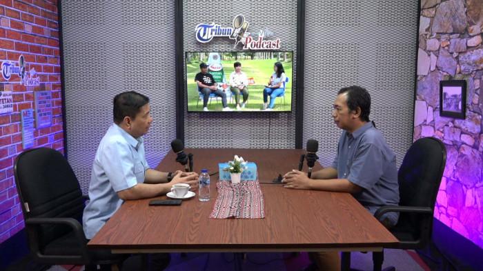 KUNJUNGAN - Ketua Panitia Paskah Nasional 2026 Sulawesi Utara, Recky H Langie (tengah) berkunjung ke Tribun Manado, Senin (2/3/2026). Potret Kunjungan Ketua Panitia Paskah Nasional Recky Langie di Kantor Tribun Manado