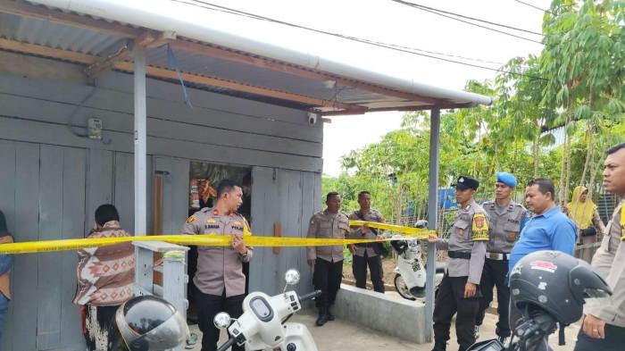 dOLAH TKP - Warga di Jalan Sei Fatimah RT 20, Kelurahan Nunukan Barat, Kecamatan Nunukan, Kabupaten Nunukan, Kalimantan Utara (Kaltara), digegerkan dengan penemuan seorang pria yang meninggal dunia diduga akibat gantung diri, Selasa (3/3/2026) pagi.