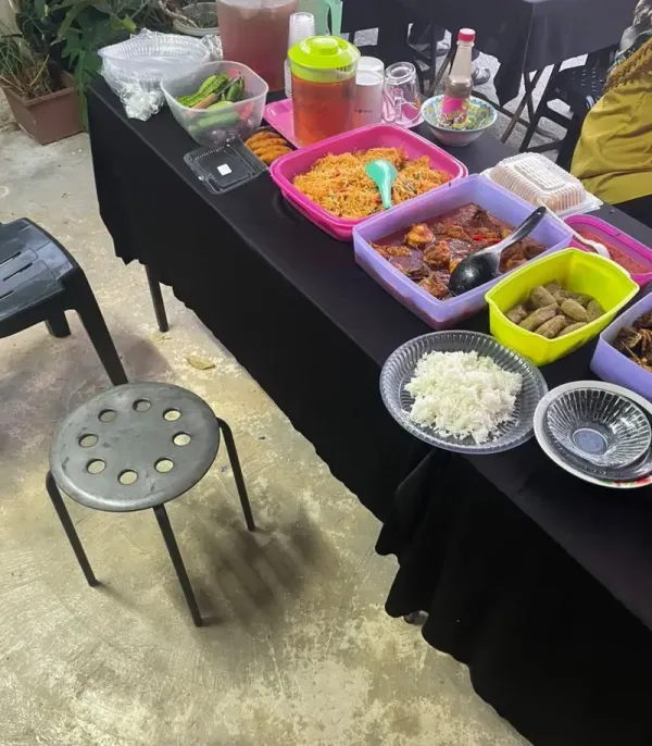 Wanita 60 Tahun Hobi Masak buat Bagi-bagi Buka Puasa.