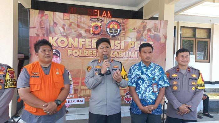 Kapolres Sukabumi, AKBP Samian (kedua dari kiri pegang mic) dan Kepala Stasiun Geofisika Kelas III BMKG Sukabumi, Agung Saptaji (kedua dari kanan) saat menyampaikan imbauan kepada masyarakat soal gempa bumi megathrust, warga pun diminta tidak panik, Jumat (6/9/2024).
