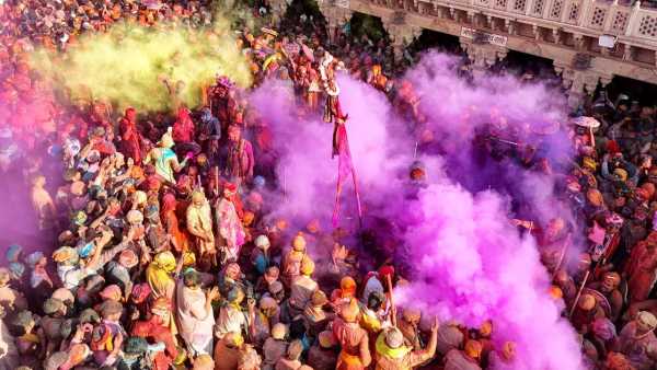 Holi 2026: Crooked movement of planets on Holi, know whether Saturn's sight will have any effect this time