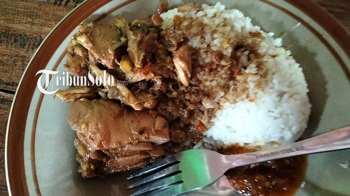Rica-rica Ayam Super Pedas Mbok Usrek Gagaksipat Boyolali.