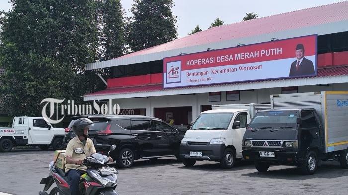 DIRESMIKAN PRESIDEN. Bangunan Koperasi Desa Merah Putih di Desa Bentangan, Kecamatan Wonosari, Kabupaten Klaten, Sabtu (12/7/2025).