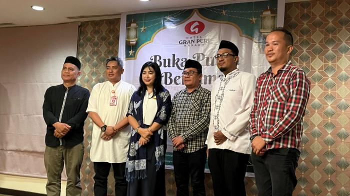 BUKA PUASA - Manajemen Hotel Gran Puri Manado menggelar Buka Puasa Bersama.-03