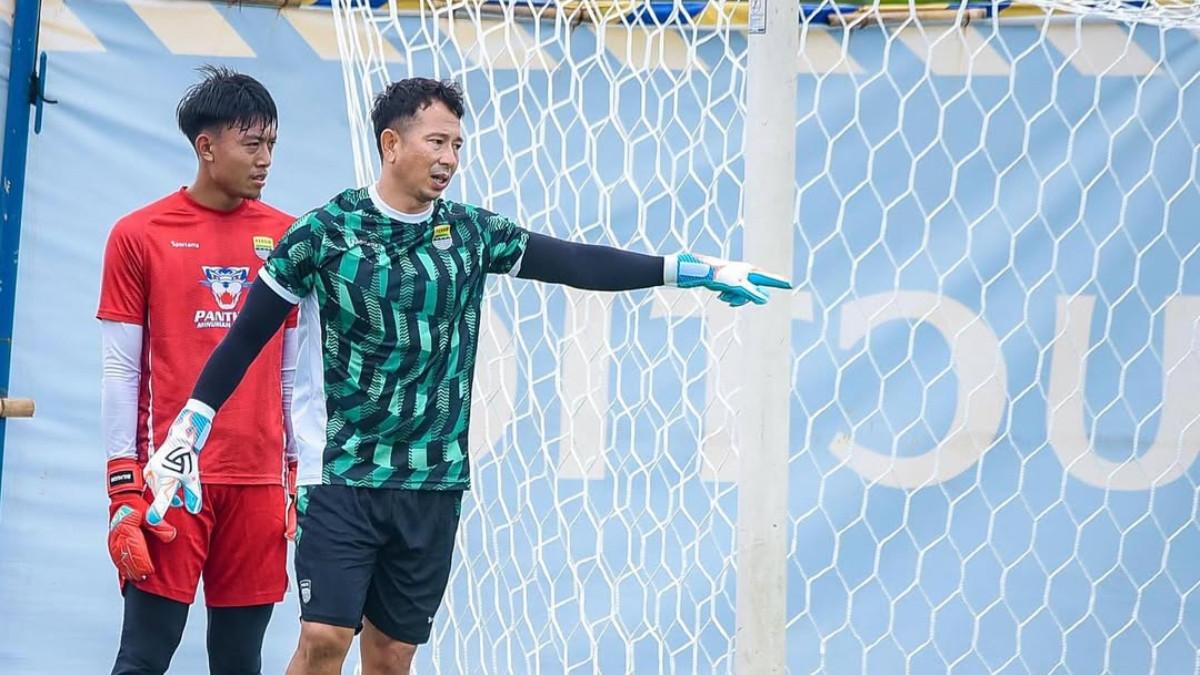 PROFIL - Foto I Made Wirawan saat menjadi staff pelatih kiper Persib Bandung. I Made Wirawan kembali masuk ke squad Persib Bandung untuk putaran kedua Super League 2025/2026.