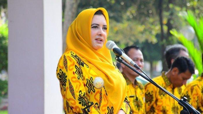 BUPATI - Bupati Pekalongan Fadia Arafiq