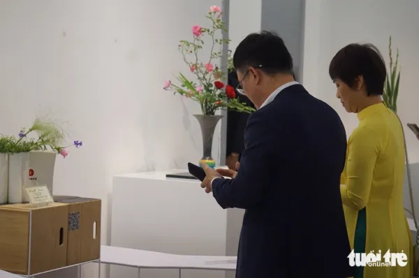 Ngắm những tác phẩm hoa đạo Nhật Bản đầy cảm xúc tại Bảo tàng Mỹ thuật Việt Nam - Ảnh 8.
