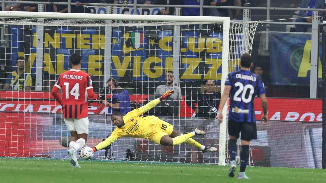 Aksi duel Inter Milan vs AC Milan pada pekan keempat Liga Italia, Senin (23/9/2024) dini hari WIB.