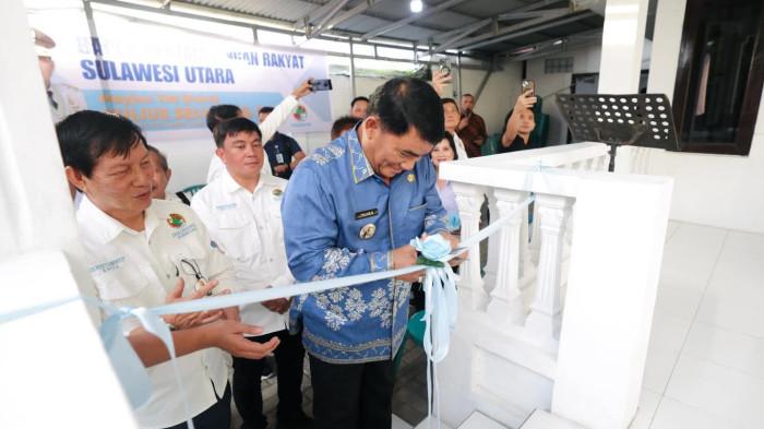 STRATEGIS - Gubernur Sulawesi Utara Yulius Selvanus Komaling menekankan tiga hal strategis dalam penguatan koperasi di daerah saat menghadiri pelantikan Pengurus Dewan Koperasi Indonesia Daerah (Dekopinda) kabupaten/kota se-Provinsi Sulawesi Utara periode 2026–2030.