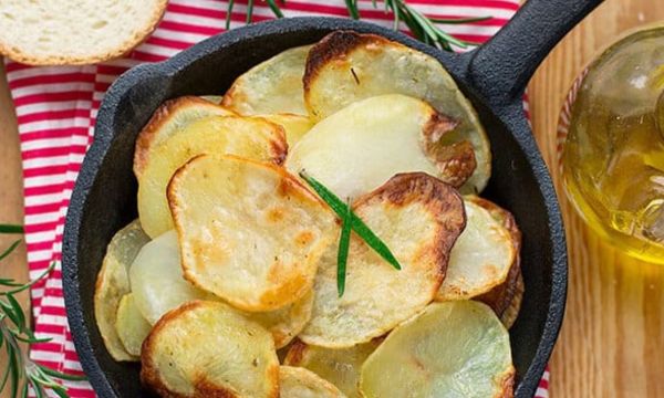 होममेड बटाटा चिप्स