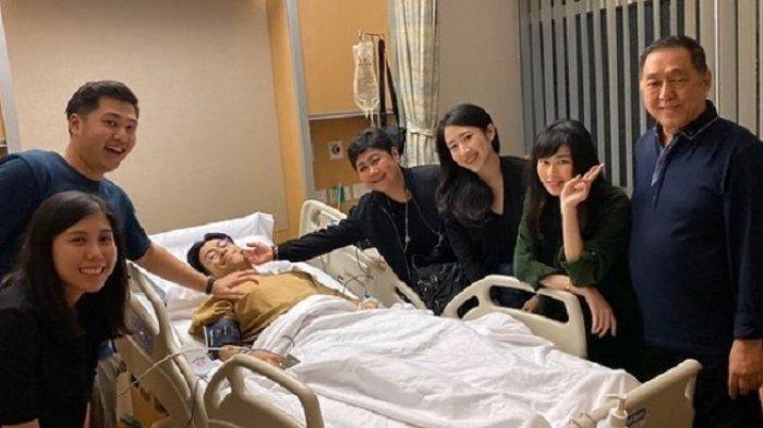 Vidi Aldiano - Kabar Terbaru Penyanyi Vidi Aldiano meninggal dunia setelah berjuang melawan Kanker Ginjal