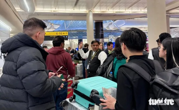 khách việt - Ảnh 1.