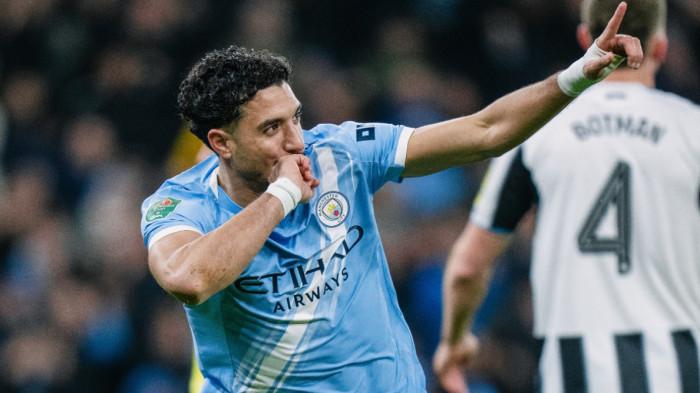 SELEBRASI - Selebrasi penyerang Manchester City, Omar Marmoush setelah mencetak gol ke gawang Newcastle United pada pertandingan leg kedua semifinal Carabao Cup di Etihad Stadium, Kamis (5/2/2026) dini hari WIB.