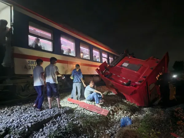 xe đầu kéo - Ảnh 2.