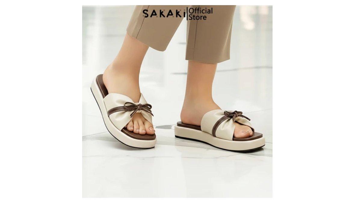 Ilustrasi rekomendasi sandal SAKAKI Nana untuk dipakai di Hari Raya