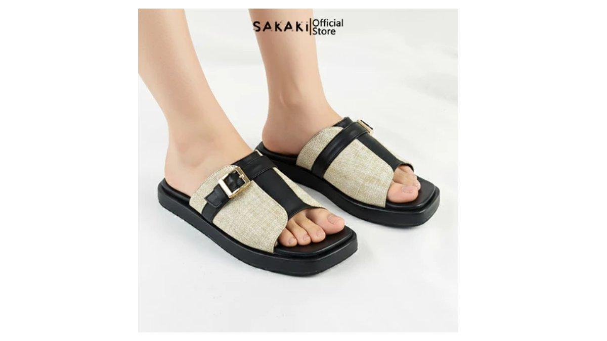 Ilustrasi rekomendasi sandal SAKAKI Twice untuk dipakai di Hari Raya